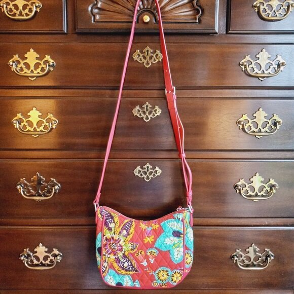 VERA Bradley Mini Vivian Crossbody Rumba Quilted Bag - Picture 3 of 12